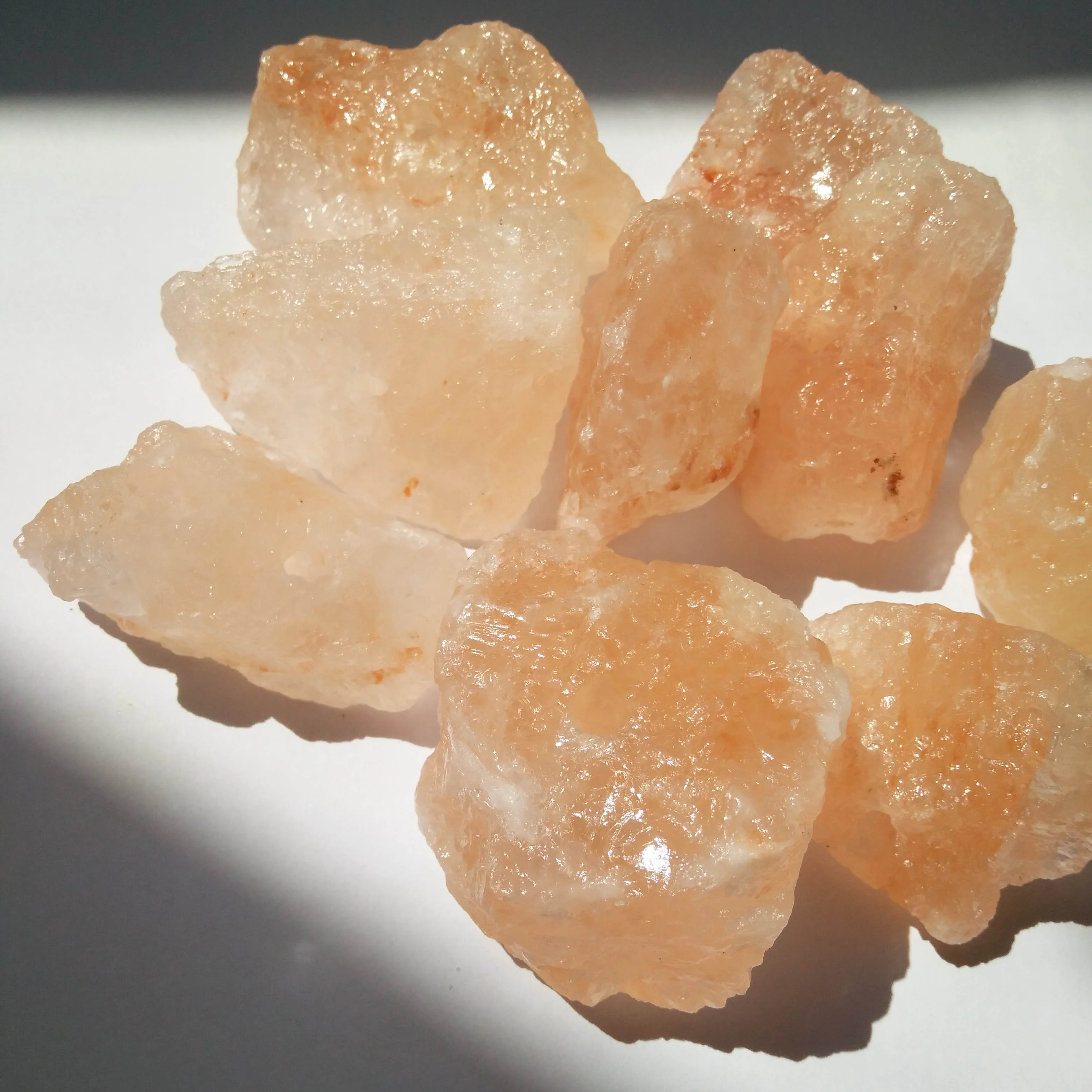 animal lick mineral salt / himalayan licking salt for pets cats