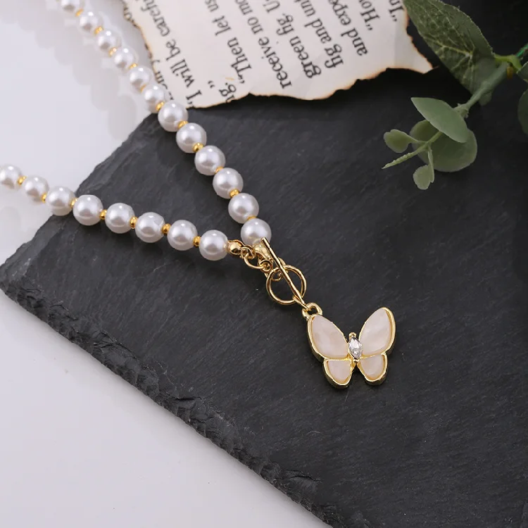 

Hot sale Japan and South Korea Simple Gentle Elegant Pearl Butterfly Necklace Female Light Luxury Clavicle Necklace