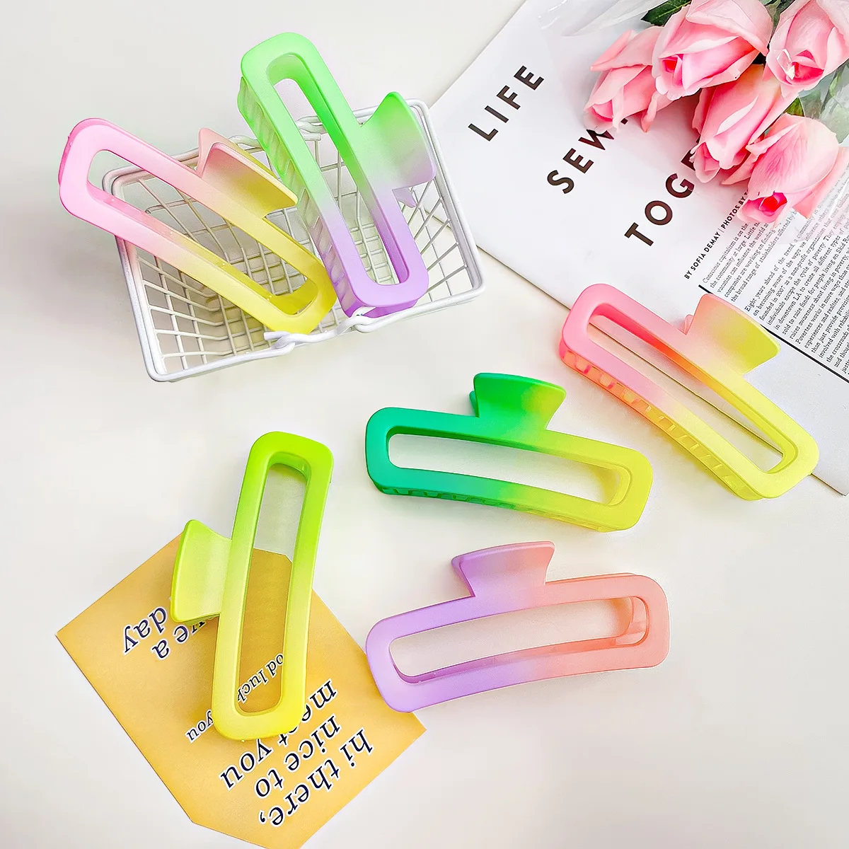 

Sayoung Colorful hot selling Grab Clip Female Large Plate Hair Clip Geometric Hollow Hair Grab Shark Clip Hair Accessories