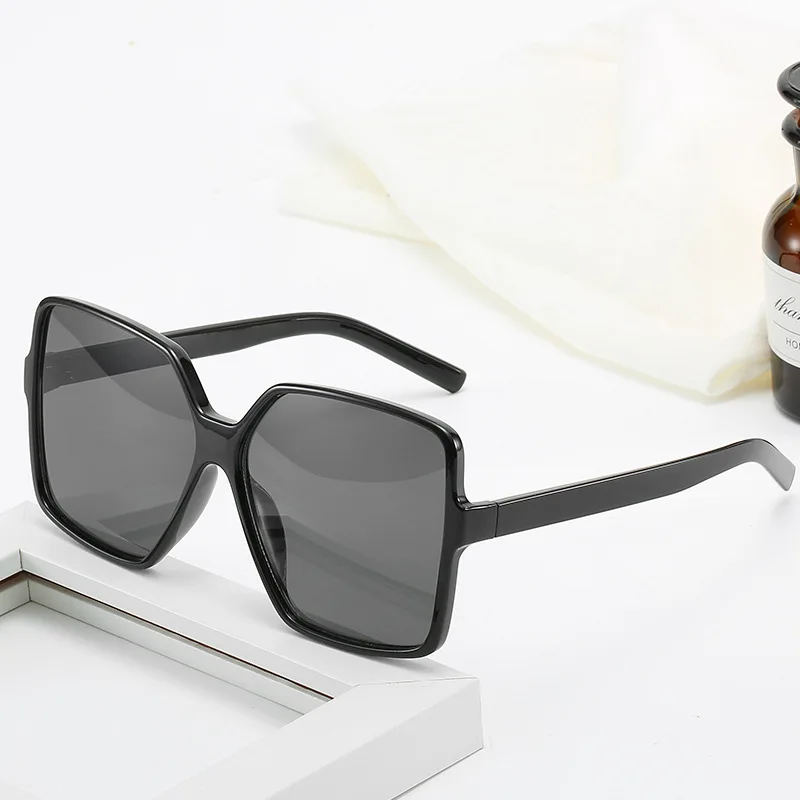 

DCOPTICAL 2021 Hot Sell Large Frame Full Rim Thin Frame Oversize PC Temple Square Women Men Sunglasses