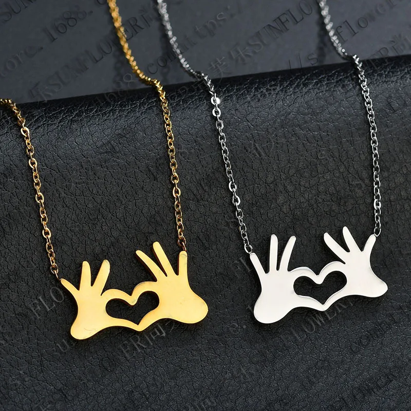 

High quality S-01462 hands than heart-shaped clavicle necklace
