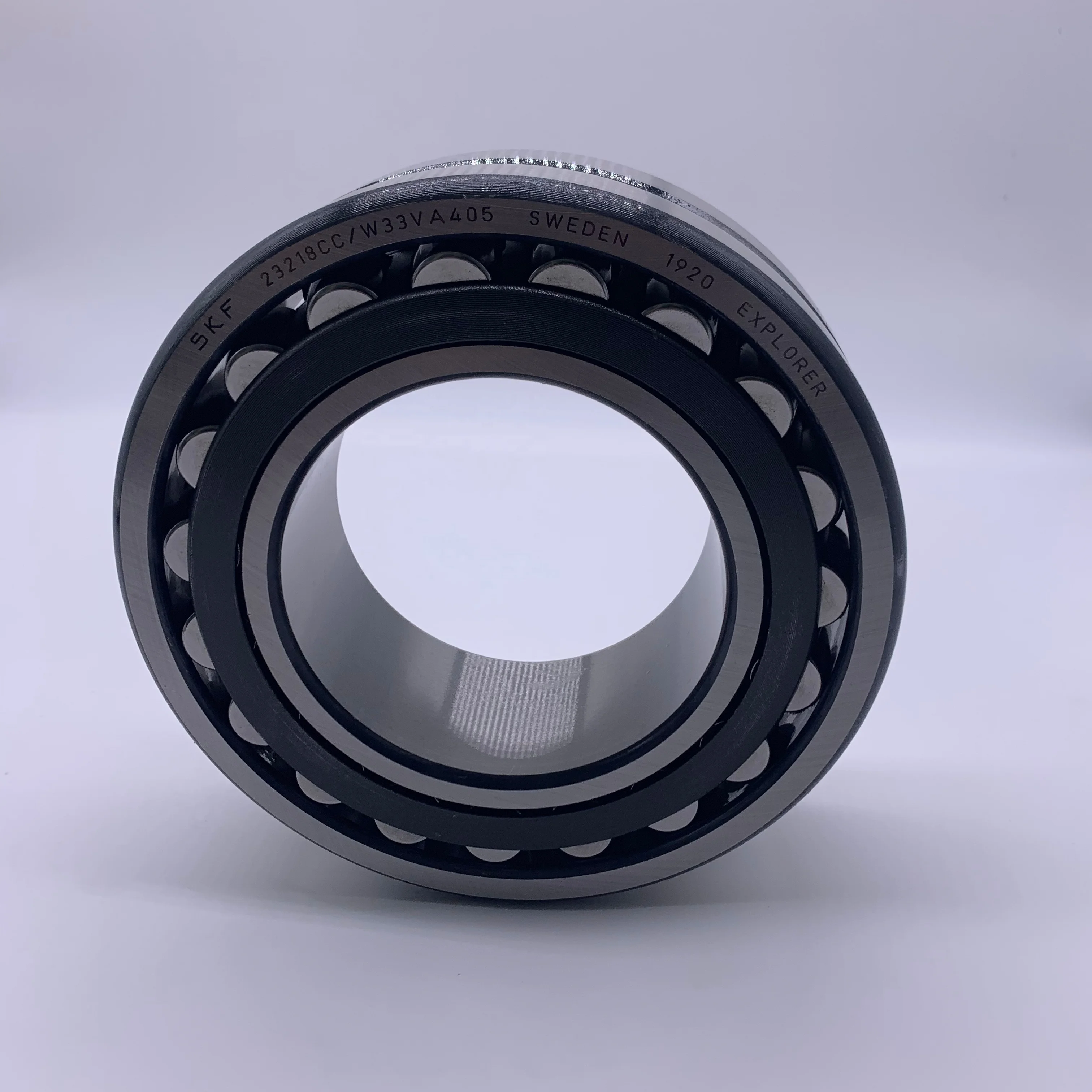 SKF Bearing 23218CC W33VA405.jpg