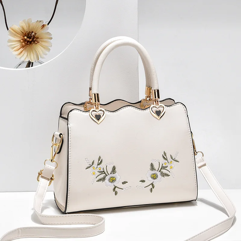 

Africa Autumn winter 2022 new embroidered large capacity single shoulder bag stylish vegan women handbag wholesale