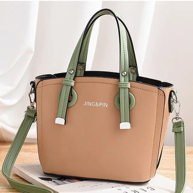 

2021 Wholesale Exquisite Handbags