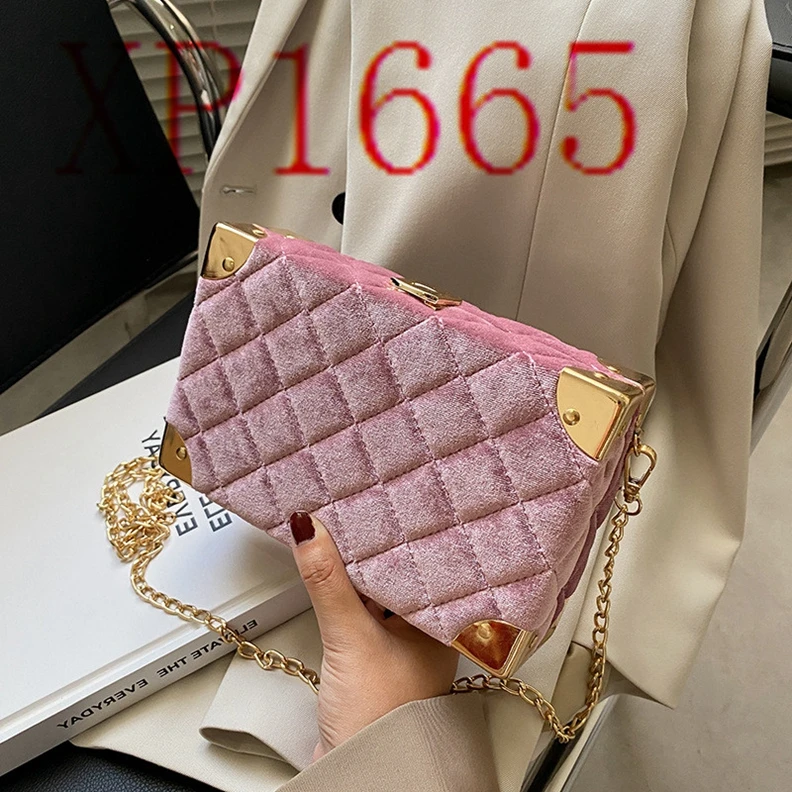 

XP1665 Spring new gold velvet rhombus chain embroidery thread classic small bag female wholesale