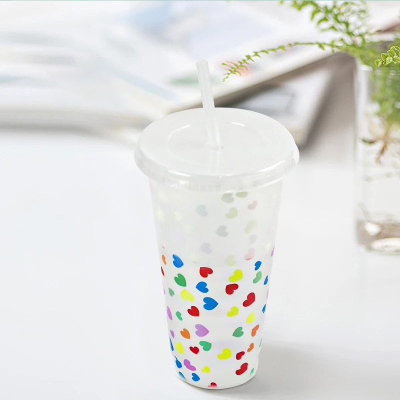 

Tumbler 24oz Reusable Cold Color Changing Heart Shape Pp Plastic Juice Coffee Cup With Lid And Straw, Customized color plastic pp cup