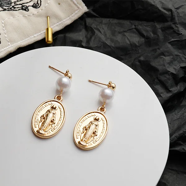 

2020 New Arrival Religious Jesus Portrait Drop Earrings for Women Jesus Christ Coin Pendant Earrings