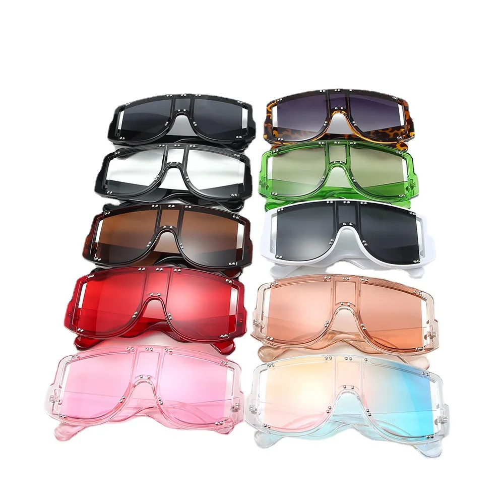 

New Luxury Oversized Sunglasses Vendor Vintage Square Rivet Hollow Out Sun Glasses One Piece Punk Shades Ladies Eyewear, Custom colors