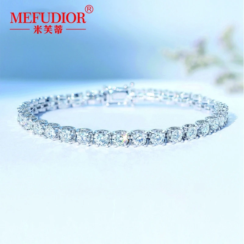 

18K Custom classic Timeless line circular cut resplendent Mossan diamond bracelet