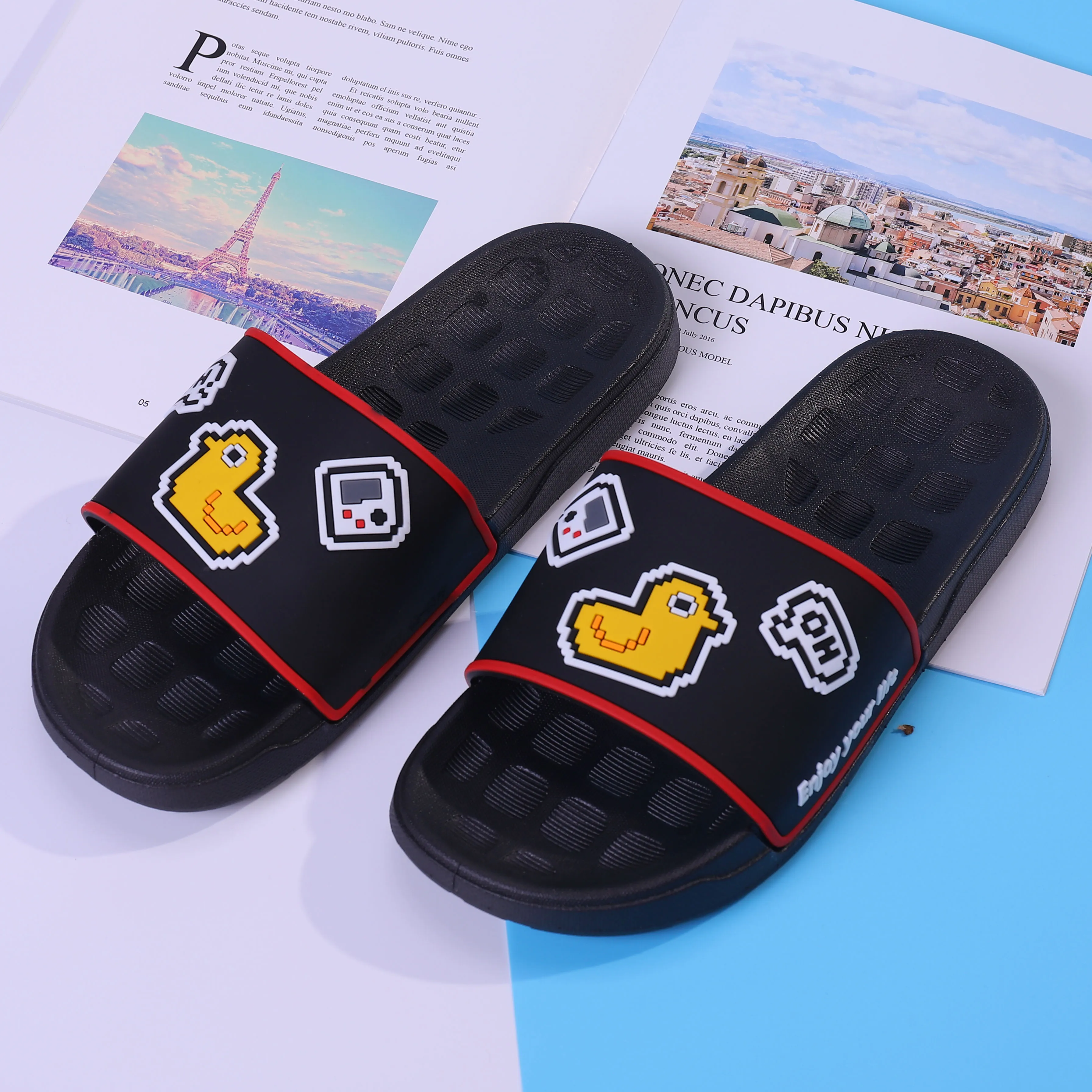 

The latest design soft bottom summer sandals and slippers men's fashion outdoor PVC sandals and slippers beach shoes, Picture