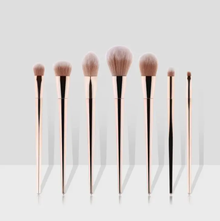 

7PCS rose gold shiny texture Plating Champagne mekap Brushes Women Makeup Tools Blending Cosmetic Brush Set