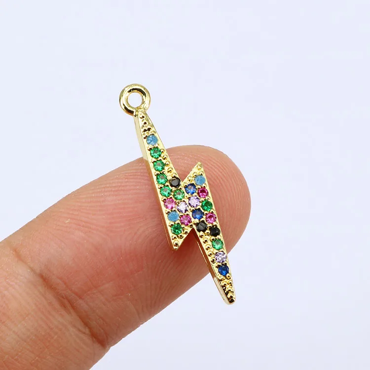 cz7824cz 雷电闪电魅力,钻石 cz 铺路闪电标志吊坠