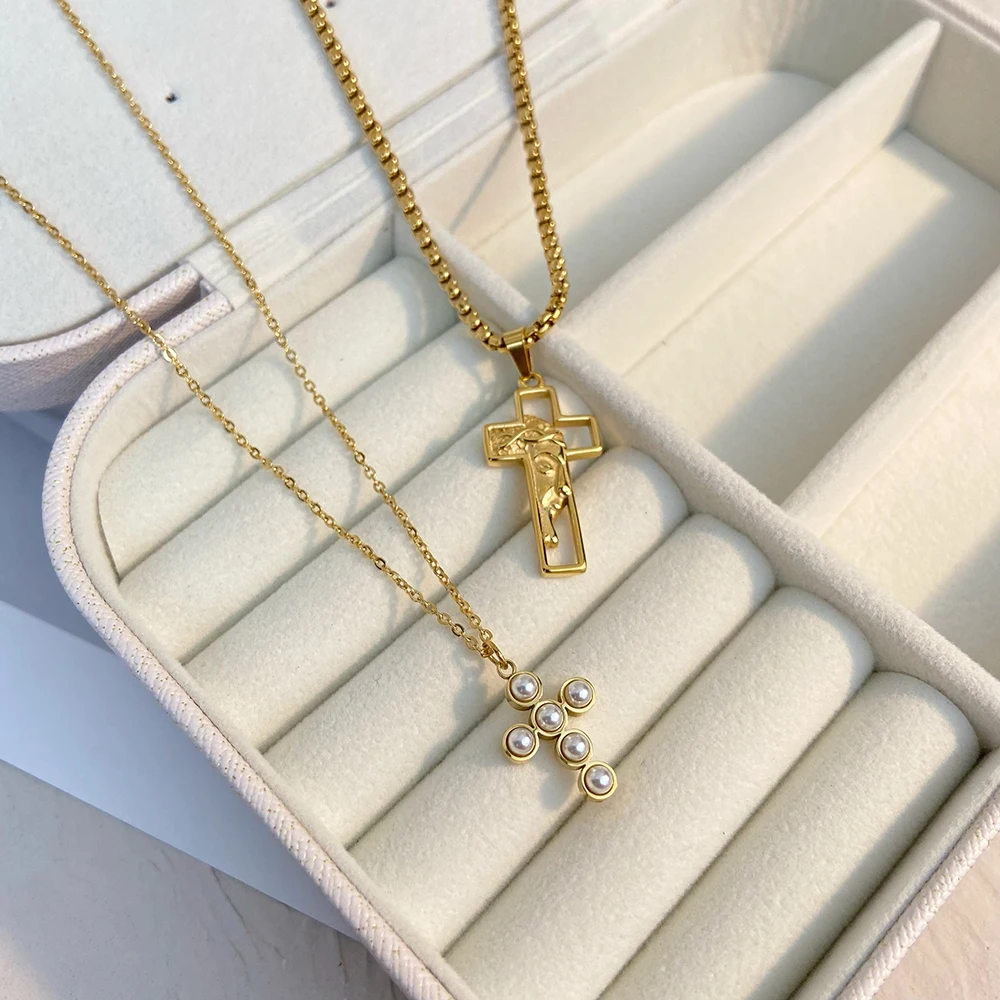 

French imitation pearl cross light luxury pendant necklace stainless steel gold-plated face hollow cross clavicle chain jewelry