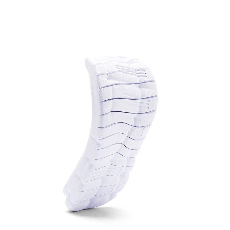 

Comfortable and light with elastic EVA 3D sole