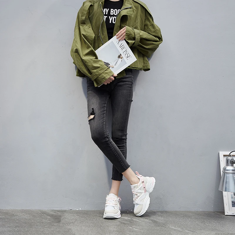 
2020 new girl breathable Mesh sport shoes 1MOQ Custom logo 