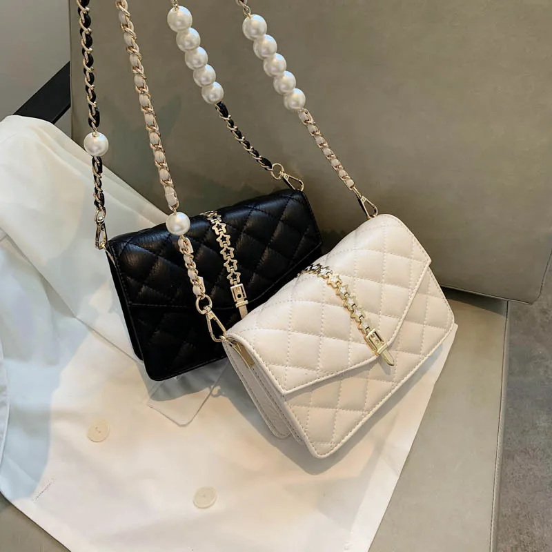 

2021 Hot Sell Young Lady Messenger Pearl Handbags Luxury Purses Lady Hand bags For Women