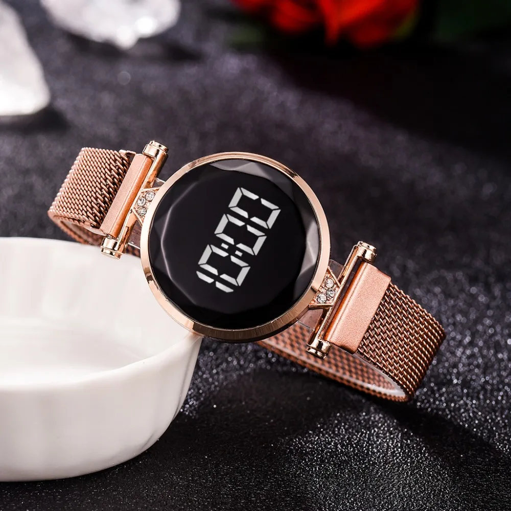 

Luxury LED Women Magnetic Bracelet Watches Rose Gold Digital Dress Watch Quartz Wristwatch relogio digital White LED