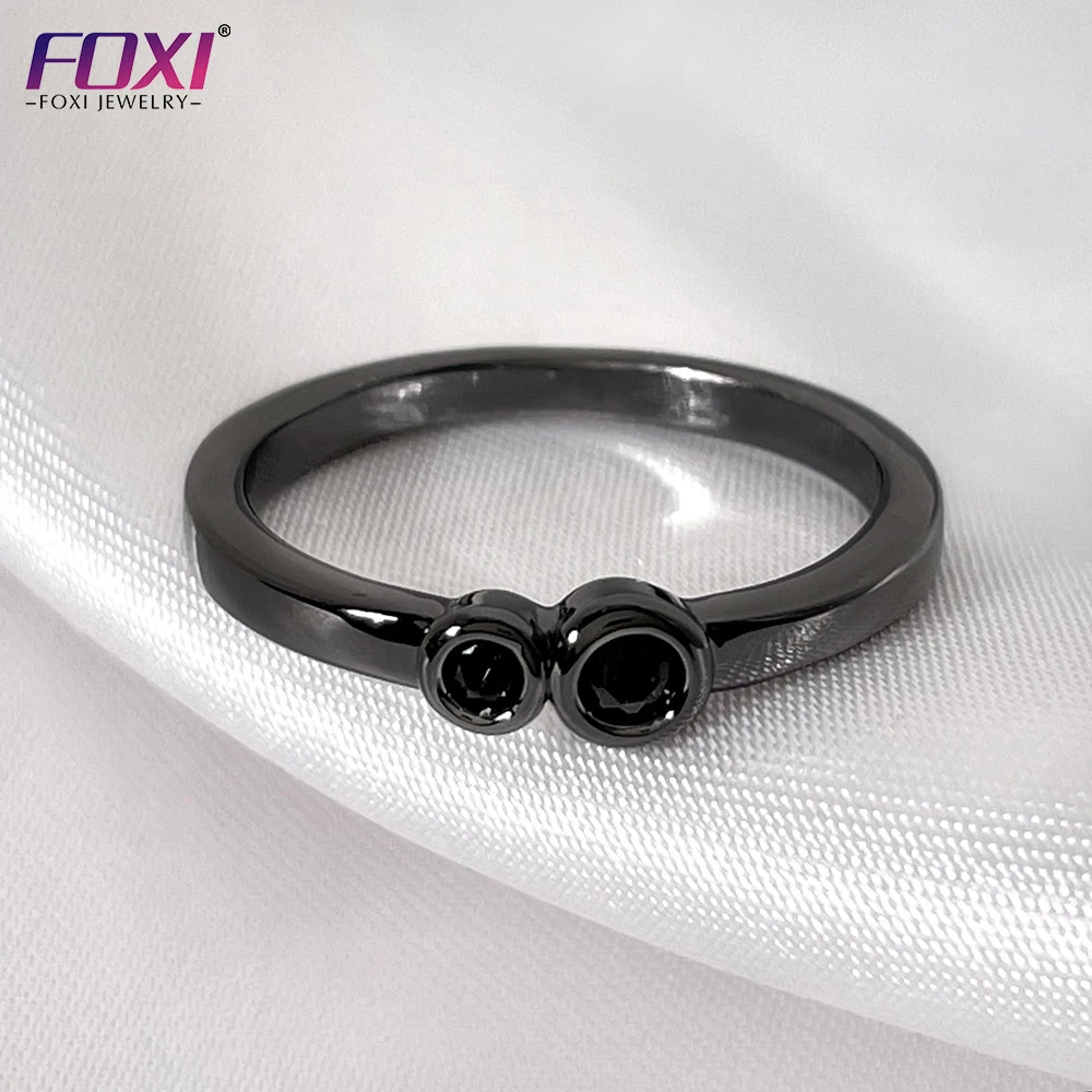 

Pure black personalized size two zircons beautifully inlaid with fashionable women's Charm Ring