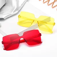 

New Fashion Women Flat Sunglasses Luxury Brand Designer Jelly Eyewear Candy Color UV400 Square Sun Glasses oculos de sol