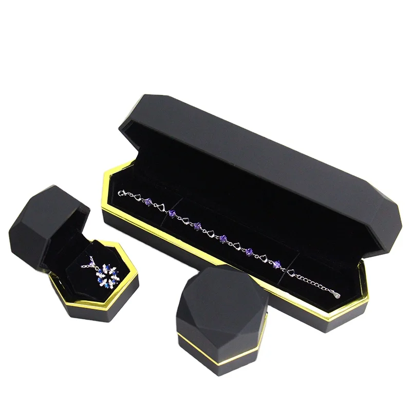 

FSD Fashionable Earring Boxes Black Earring Boxes And Packaging With Logo Luxury Velvet Box For Jewelry, Black or customized