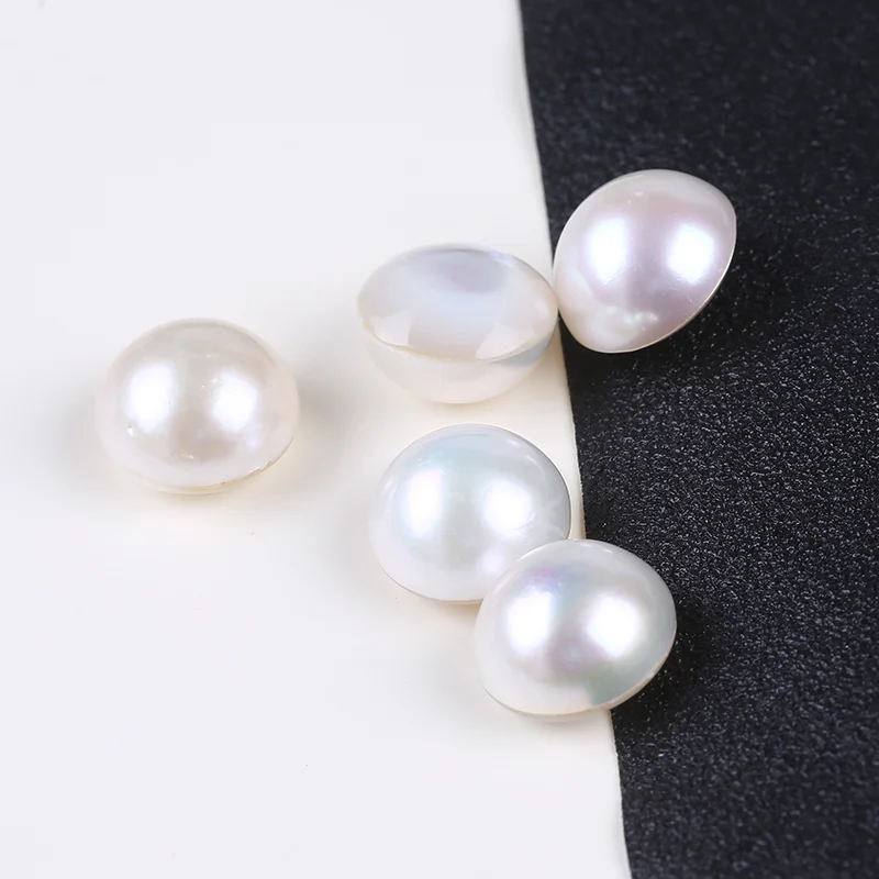 
Natural cultured white purple mabe pearl Shell pearl Beads  (1600106051349)