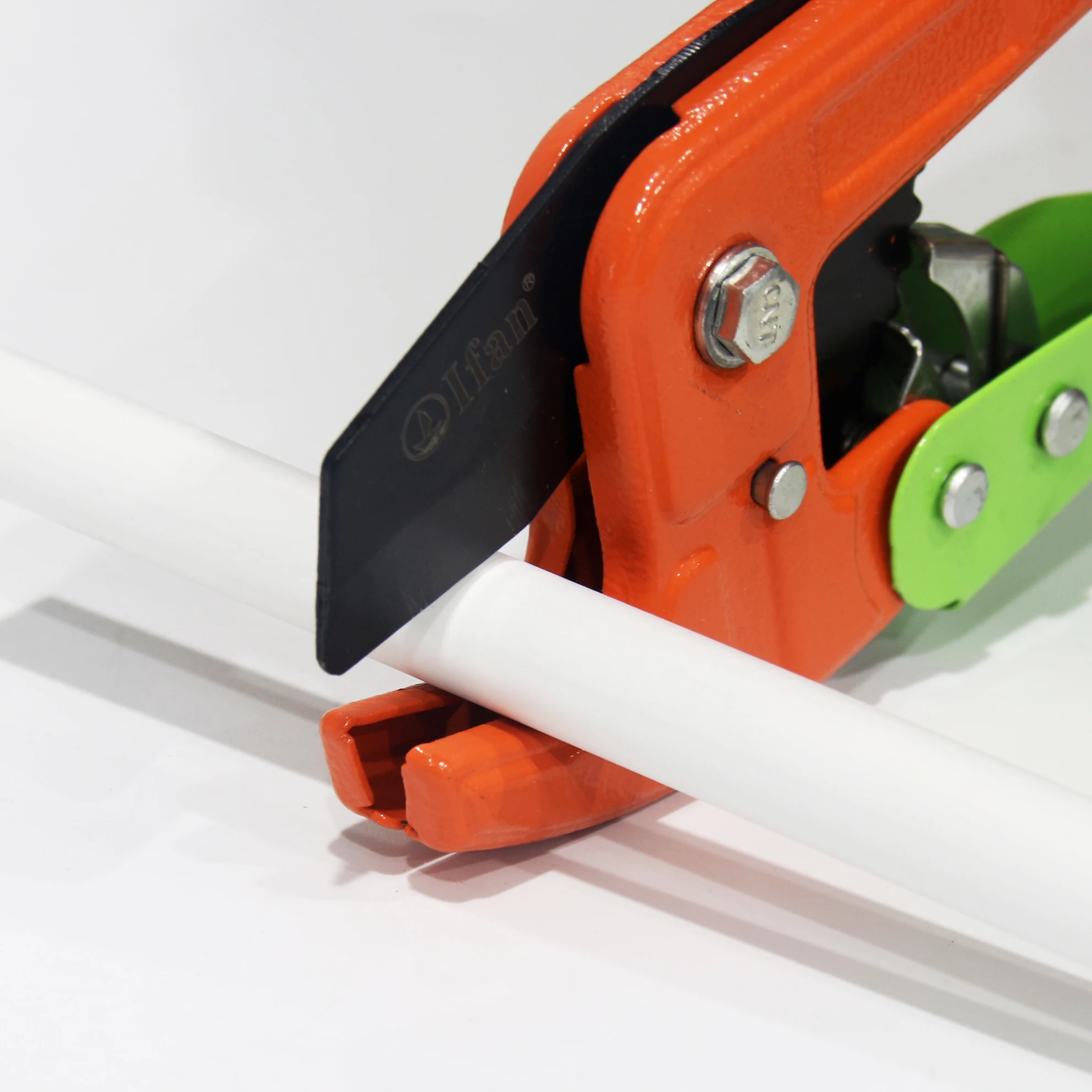 

IFAN PPR PIPE Factory Supply PPR Pipe Cutter PVC Pipe Cutter Tool Used