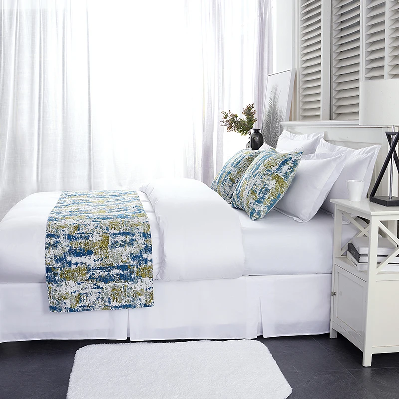 Fashion Wholesale Luxury Custom Cheap Hot Sale King Size Hotel Bed Scarf