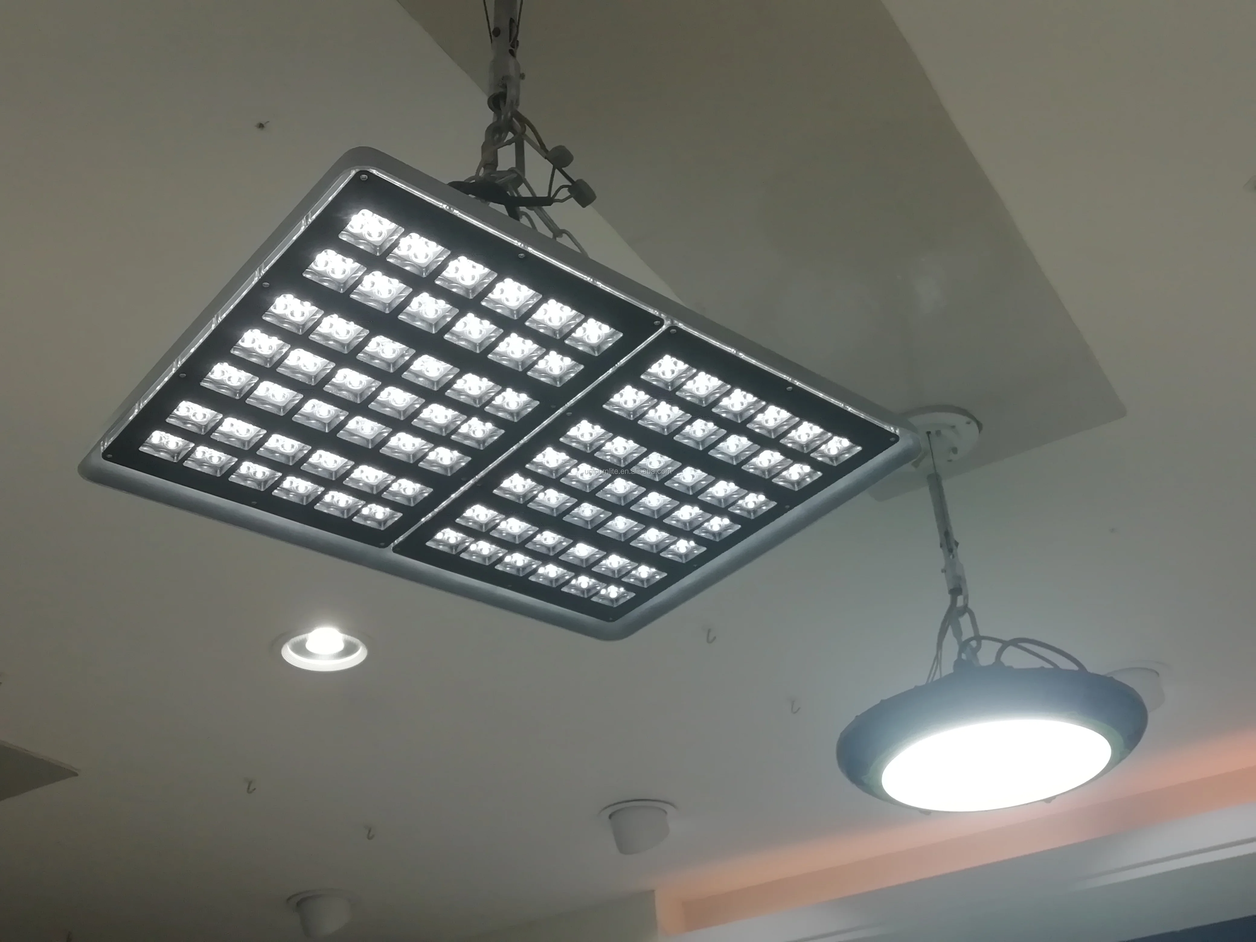 300W 48000lm High Wattage IP65 IK10 Anti-glare LED High Bay Light - ANKUX.COM