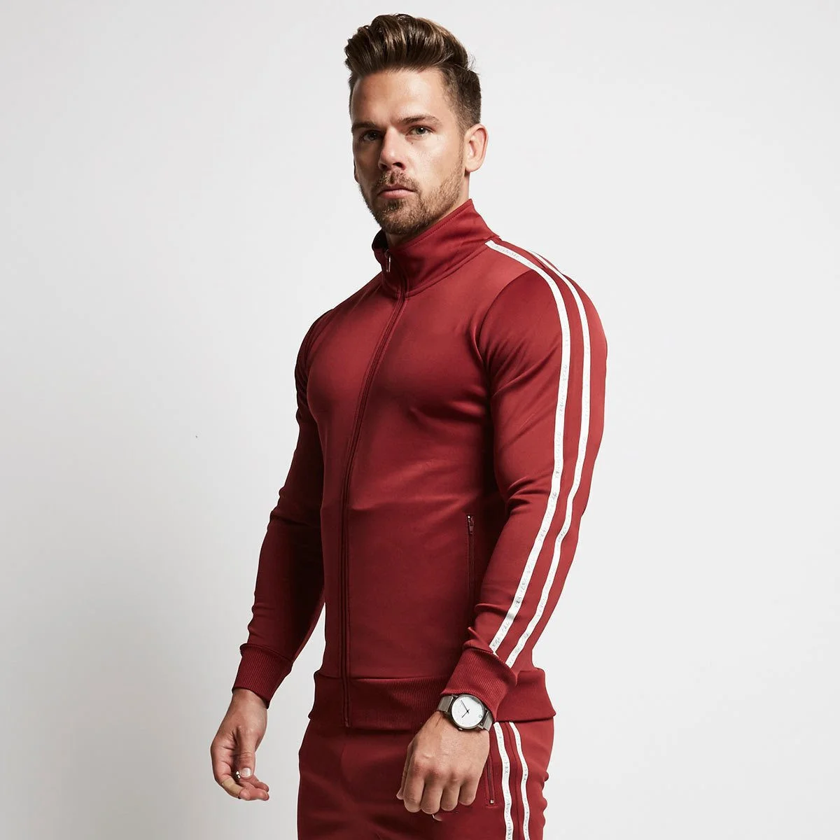 

Customized wholesale good quality personality comfortable jogging sports and leisure men's training suit sweatsuit