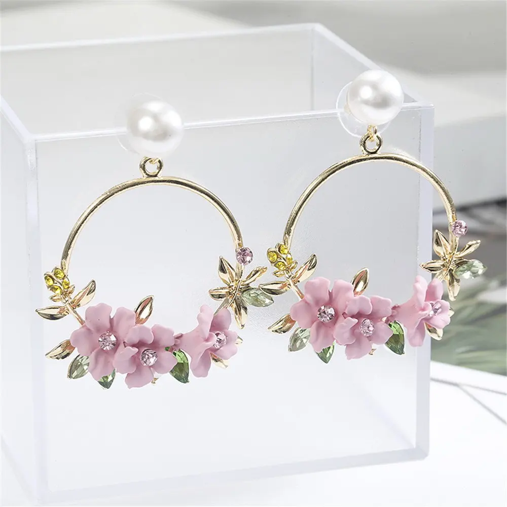 

2021 Korean Version Pink Flower Earrings Sweet Soft Clay Pearl Earrings for Women