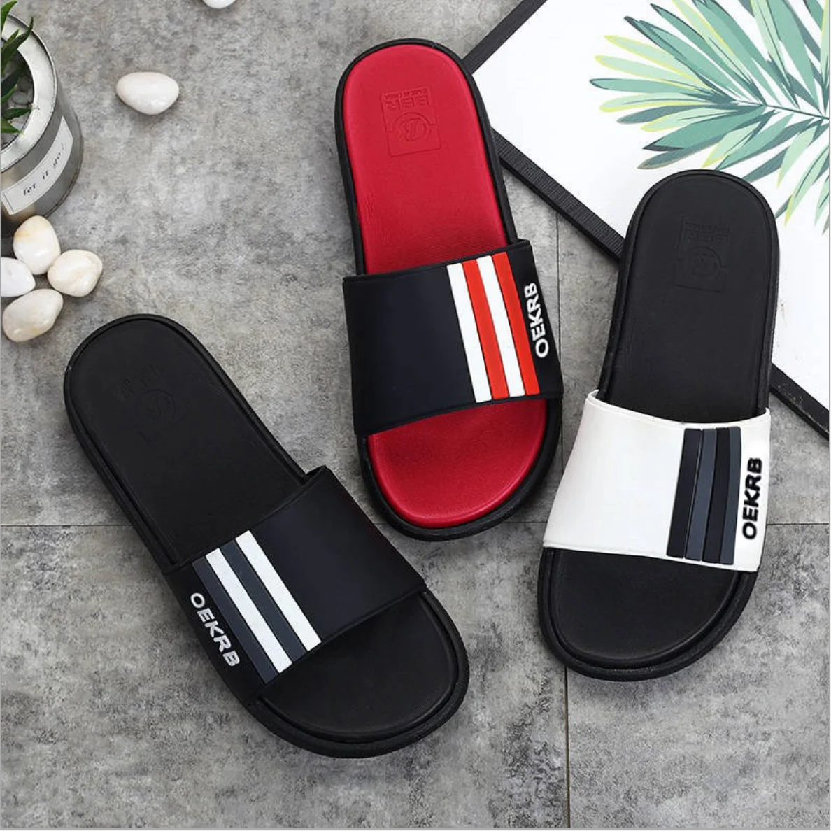 

Wholesale Indoor Men Home Slippers Flip Flops Beach Summer Outdoor Slippers, Black/white/red