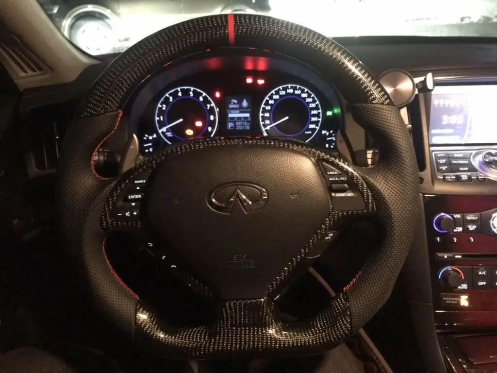 Carbon Fiber Steering Wheel Suitable For Infiniti Modified Car Qx60