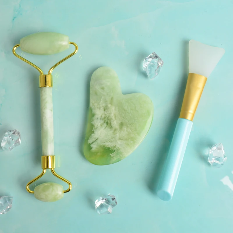 

Original jade massage wholesale facial roller 2021 Skin care tool set popular natural jade gua sha set, Milky green