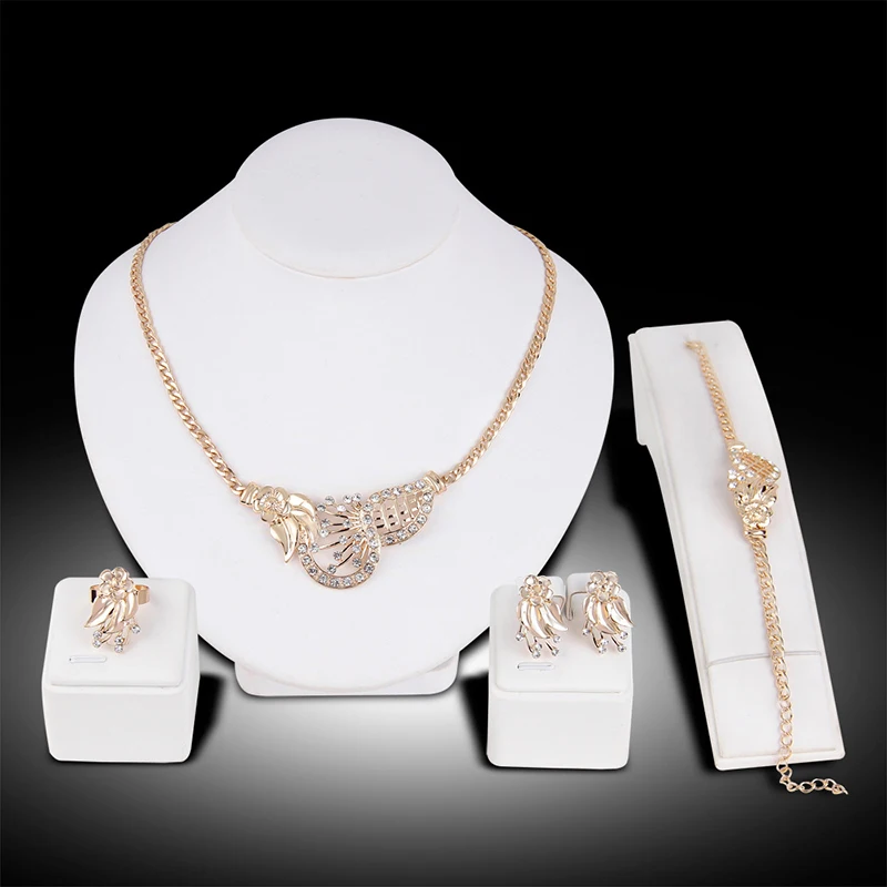 

Hot Selling Necklace Set High-end Fashion Exaggerated Necklace Earrings Jewelry Set