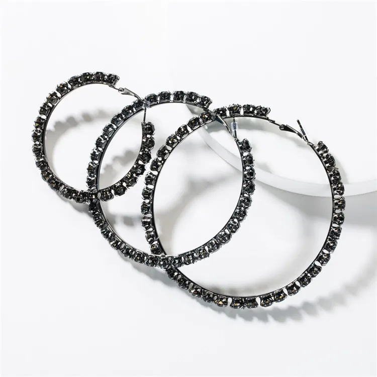 

European and American exaggerated big-name temperament black rhinestone big circle outer ring diamond earrings, Picture shows