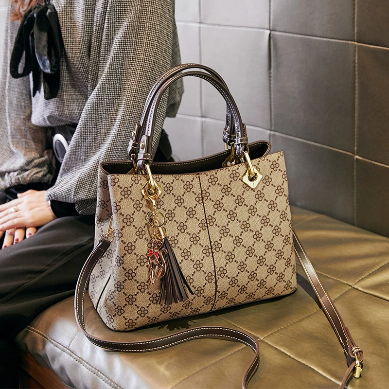 

2021 Designer Women cross body hand bags summer new fashion ladies handbag Korean trend one shoulder bag