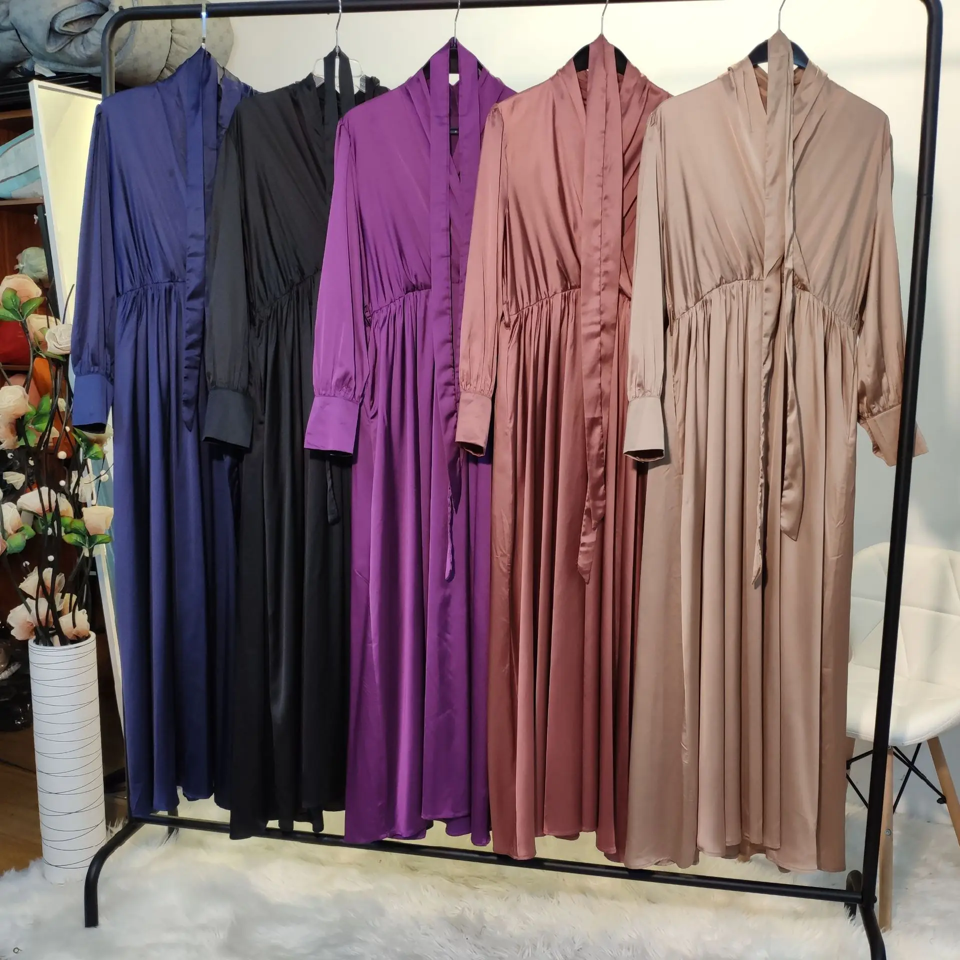 

New Fashion Elegant Shiny V-neck Dress Abaya Dubai Muslim Dresse Muslim Long Casual Sleeve Dress, As shown