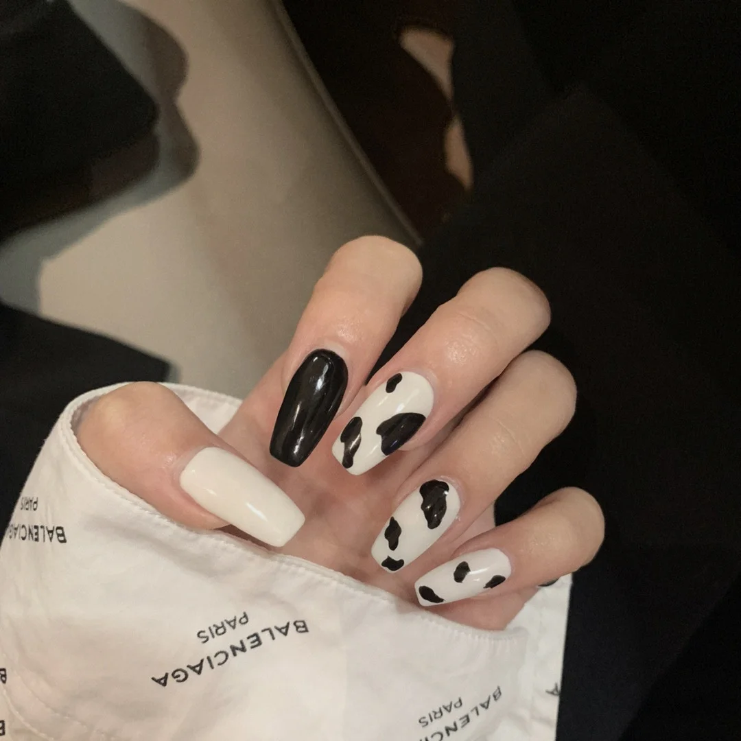 

24pcs/box Cow Pattern Summer Nails 2021 Short Ballet Wear Finished Fake Nail Patches Waterproof False nails, Multiple colour