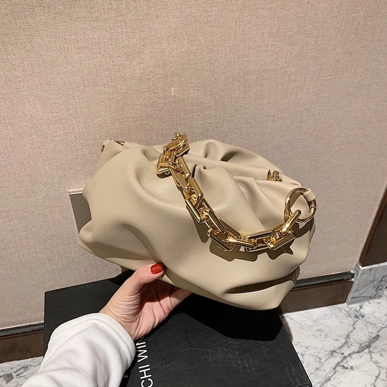 

XP1332 French texture popular handbag 2021 new trendy fashion messenger bag shoulder underarm bag female cloud bag