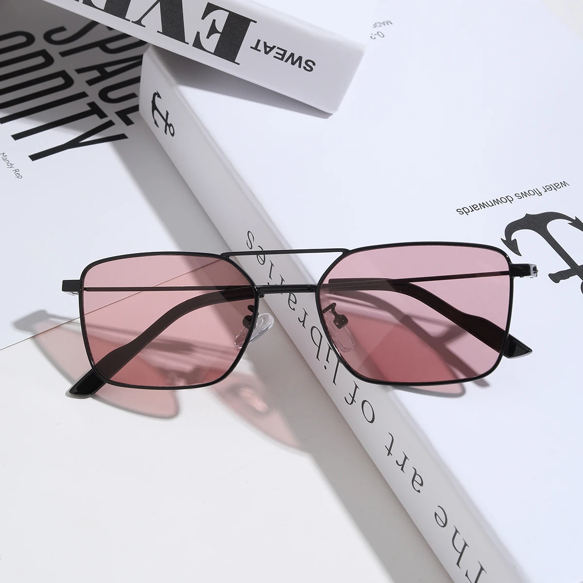 

2021 Hot Sale Fashion High Qulaity Retro Luxury Unisex Rectangle Shade Sunglasses, Customized color