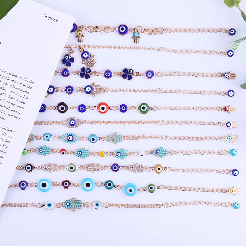 

Beautiful Wholesale Christmas Gift For Female Good Luck Hamsa Bracelets With Evil Eye Alloy Adjustable Chain