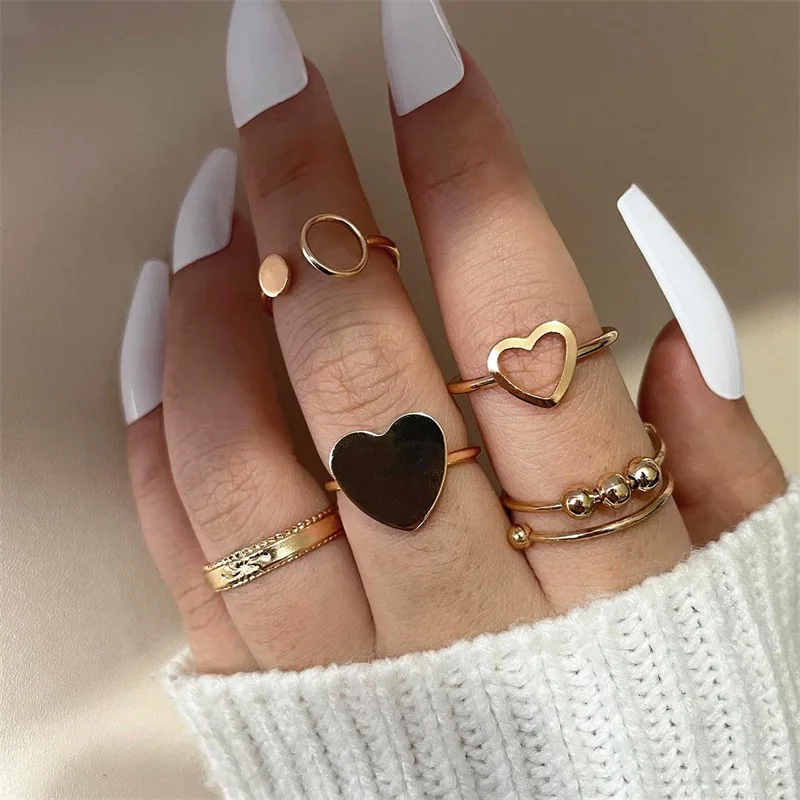 

5 Pcs/Set European American Cross Border Personality Combination Ring Set Love Circle Punk Rotatable Decompression Ring, Gold