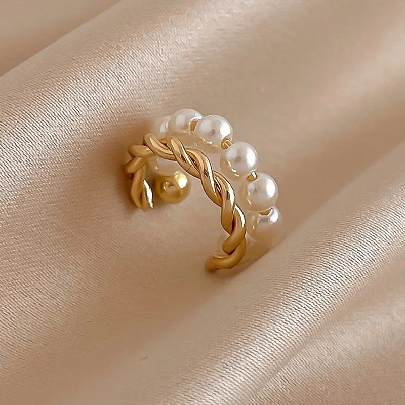

GT French Vintage 18k Gold Plated Pearl Ear Cuffs Twisted earring gold plated trendy cuff earrings for Girls
