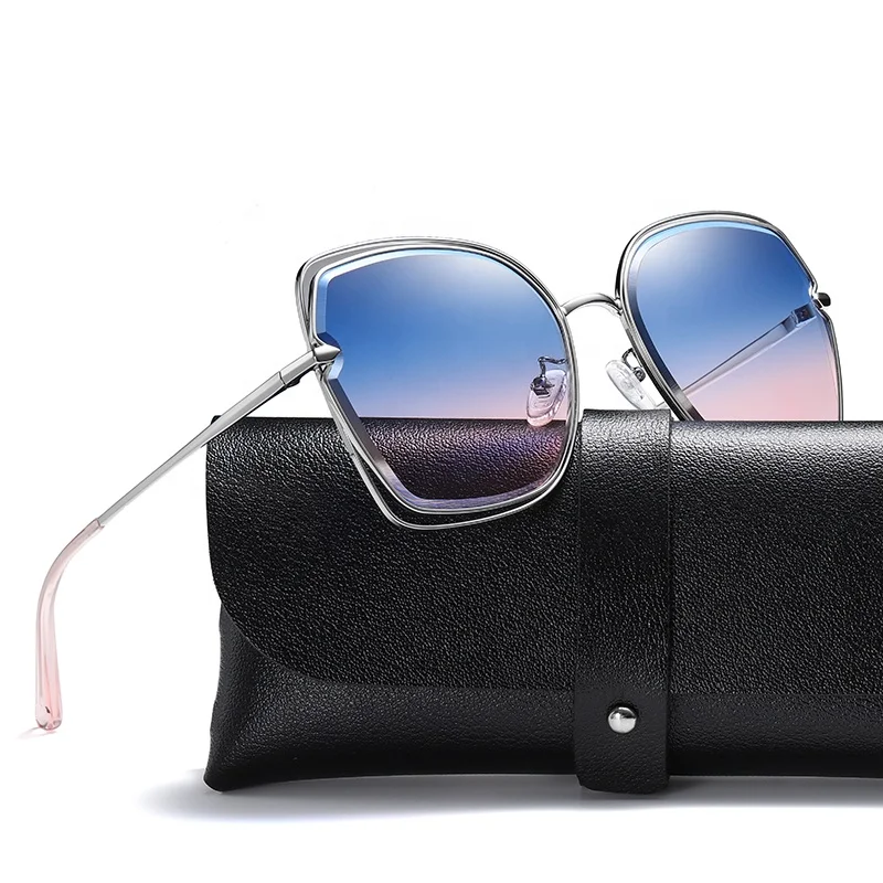

DOISYER 2020 New Arrivals Big Frame Two-tone Gradient Bling Women Trendy Sunglasses