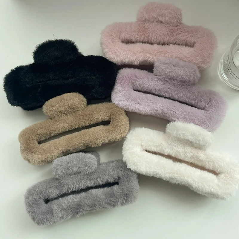 

Sayoung Autumn Fluffy Soft Artificial Rabbit Fur 13.5cm Oversize Warm Hair Claw Clips For Women Girls Hair Accessories