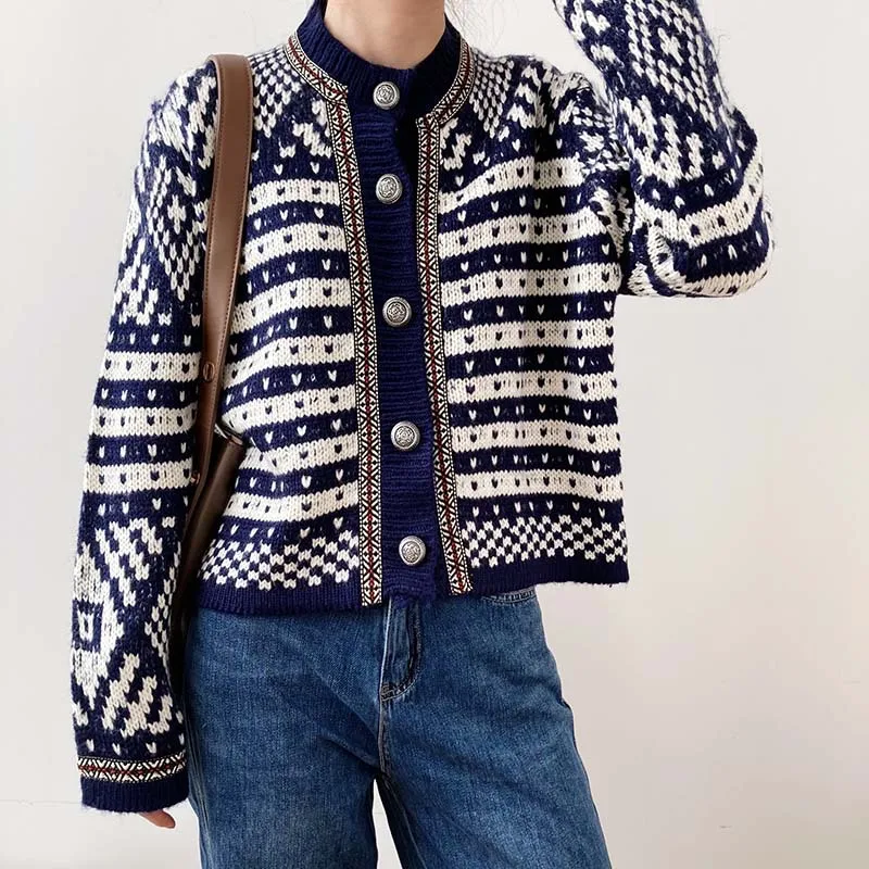 

2020 Hot Selling winter knitted contrast color lattice Knitted cardigan women ladies sweater cardigan