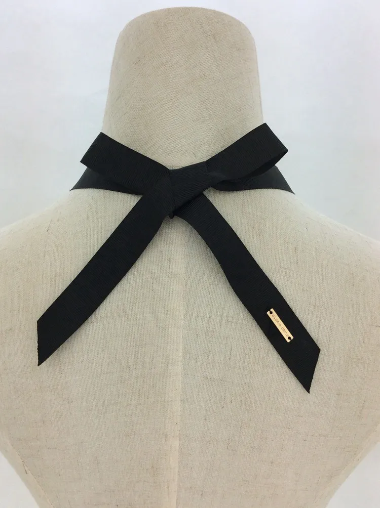 
Top Fashion Blue Resin Flower Necklacewomen Pendant Necklace 