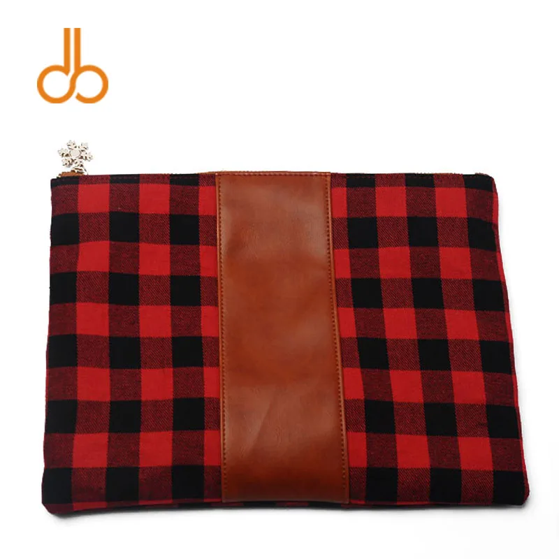 

Red Black Buffalo Plaid Large Clutch Wallet With Zipper For Women Girls DOM112-739, Red and black plaid