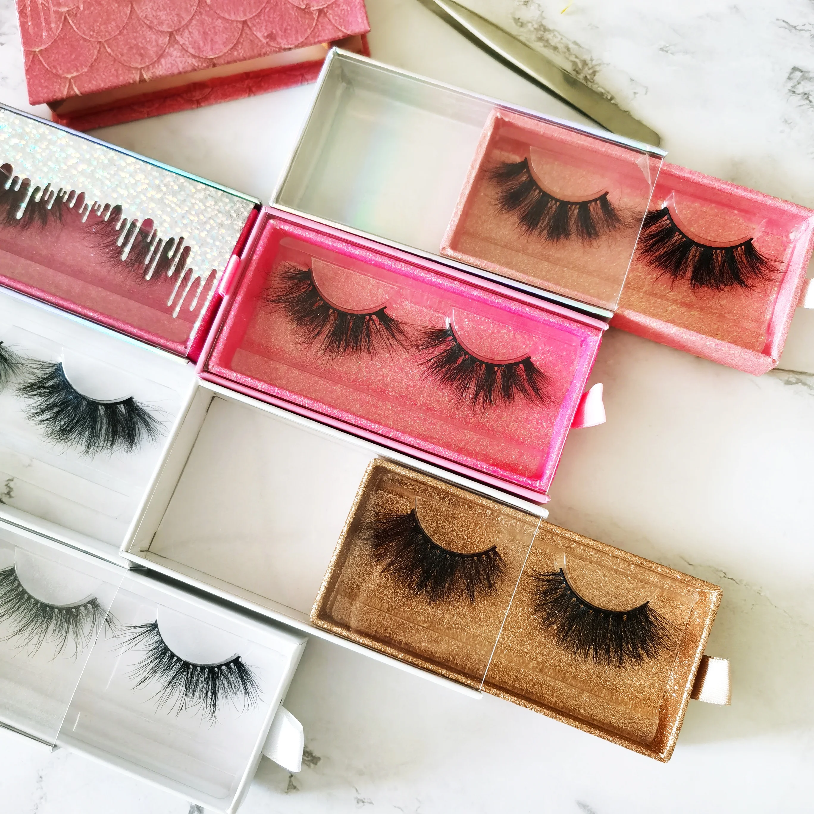 

New Design Long 25mm 30mm mink fur Eyelashes 3D Mink fur lashes with packaging box