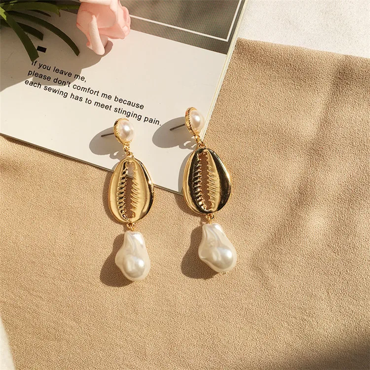 

Summer Beach Style 18k Gold Shell Pearl Earrings Gold Metal Sea Cowrie Shell Big Pearl Drop Earrings